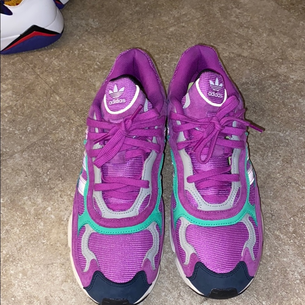 Adidas Temper Run (USED)